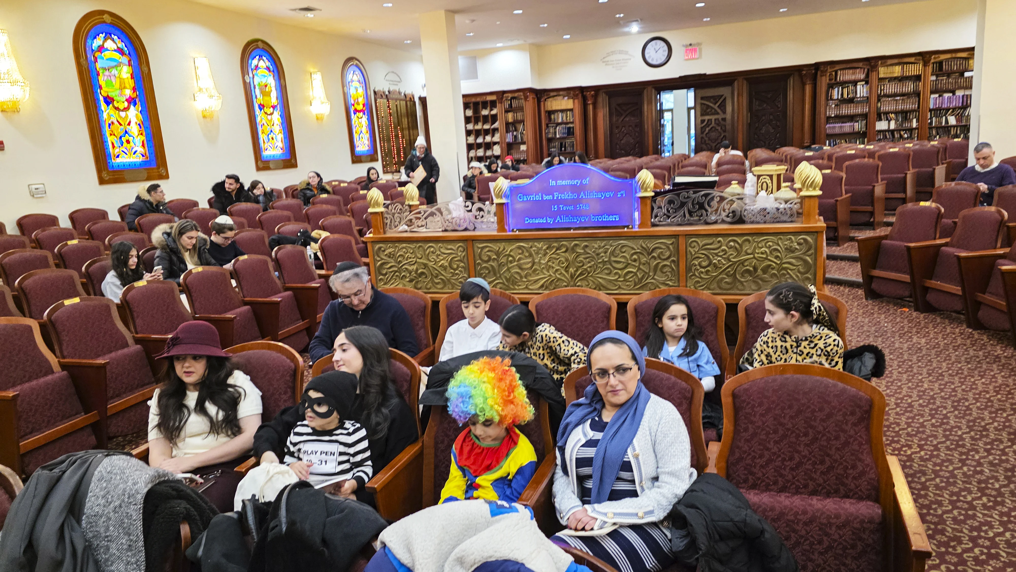 А ГИМН МЫ ТАК И НЕ СПЕЛИ…