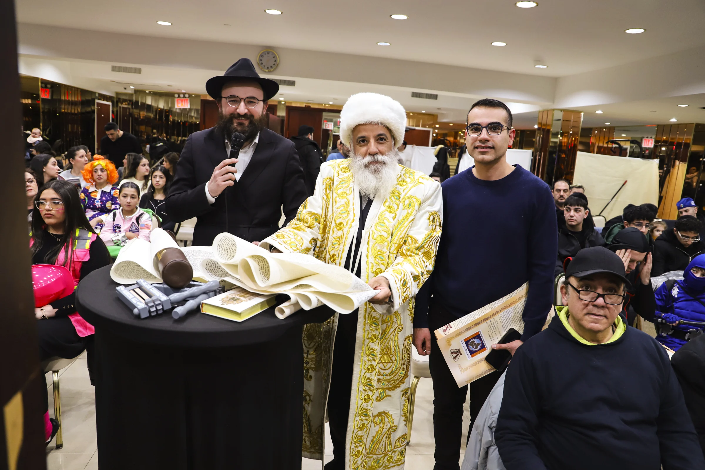 ПРАЗДНОВАНИЕ ПУРИМ В ЦЕНТРЕ БУХАРСКИХ ЕВРЕЕВ