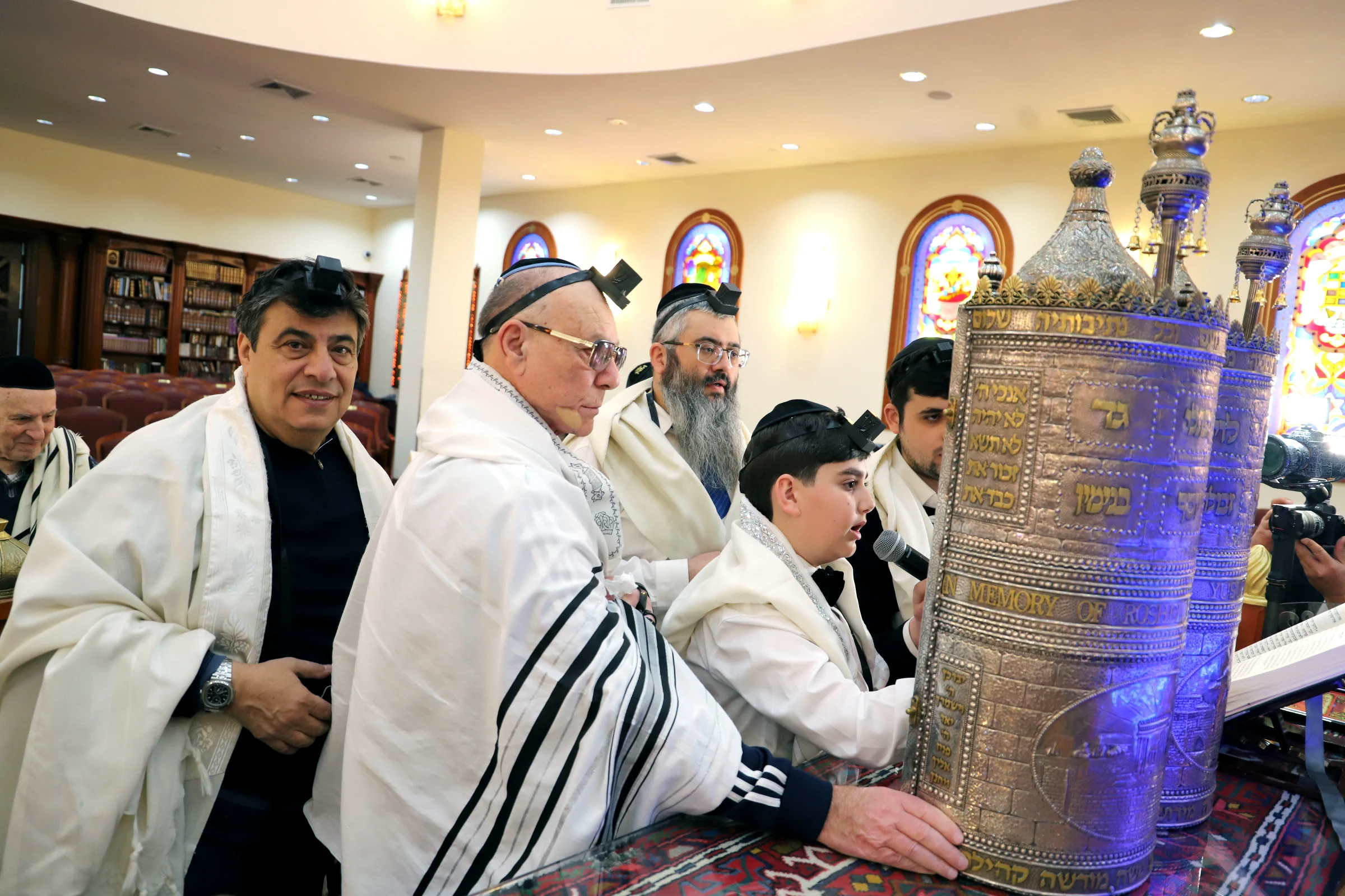 ДУХОВНАЯ ЖИЗНЬ ГЛАВНОЙ СИНАГОГИ КАНЕСОИ КАЛОН