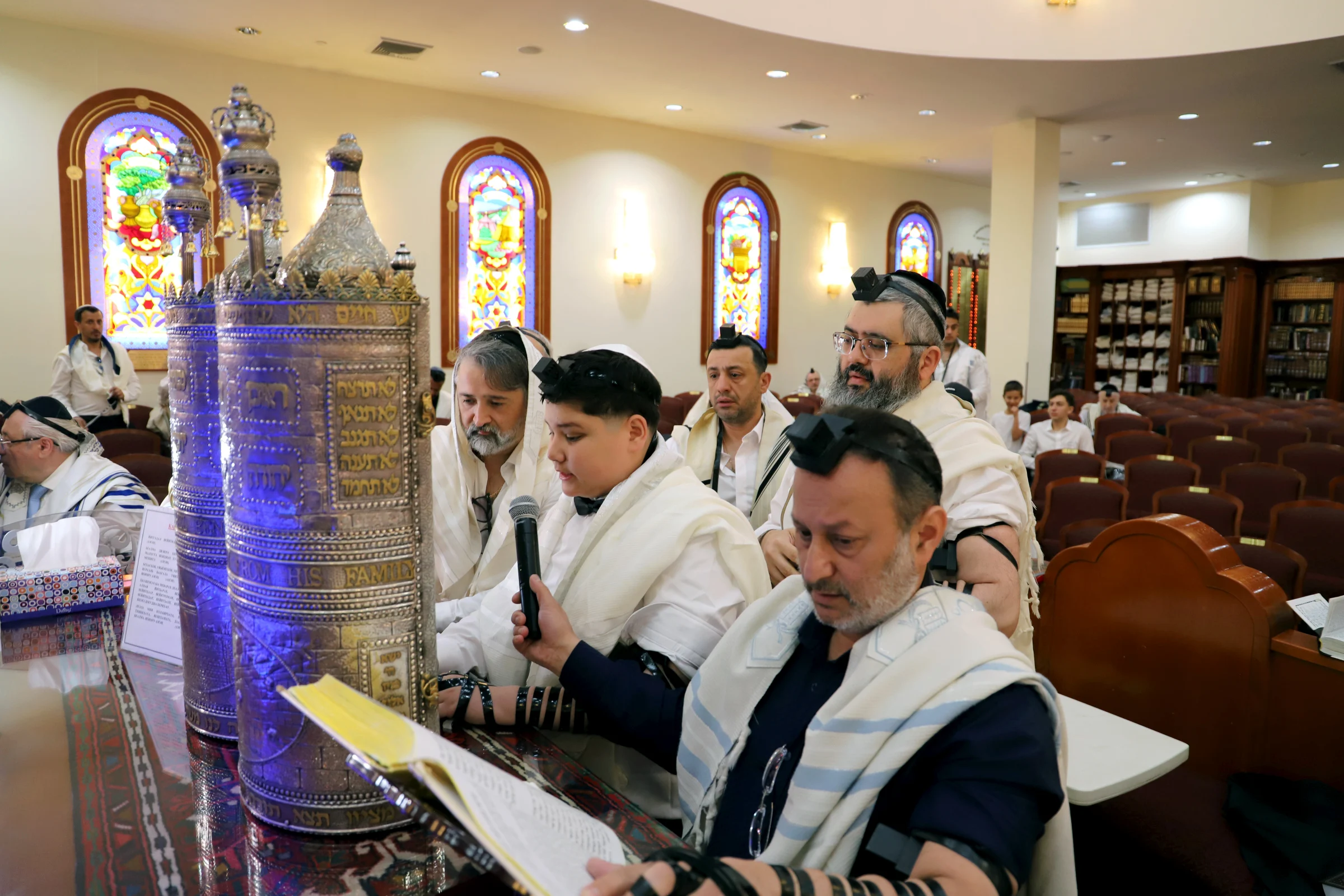 ДУХОВНАЯ ЖИЗНЬ ГЛАВНОЙ СИНАГОГИ КАНЕСОИ КАЛОН