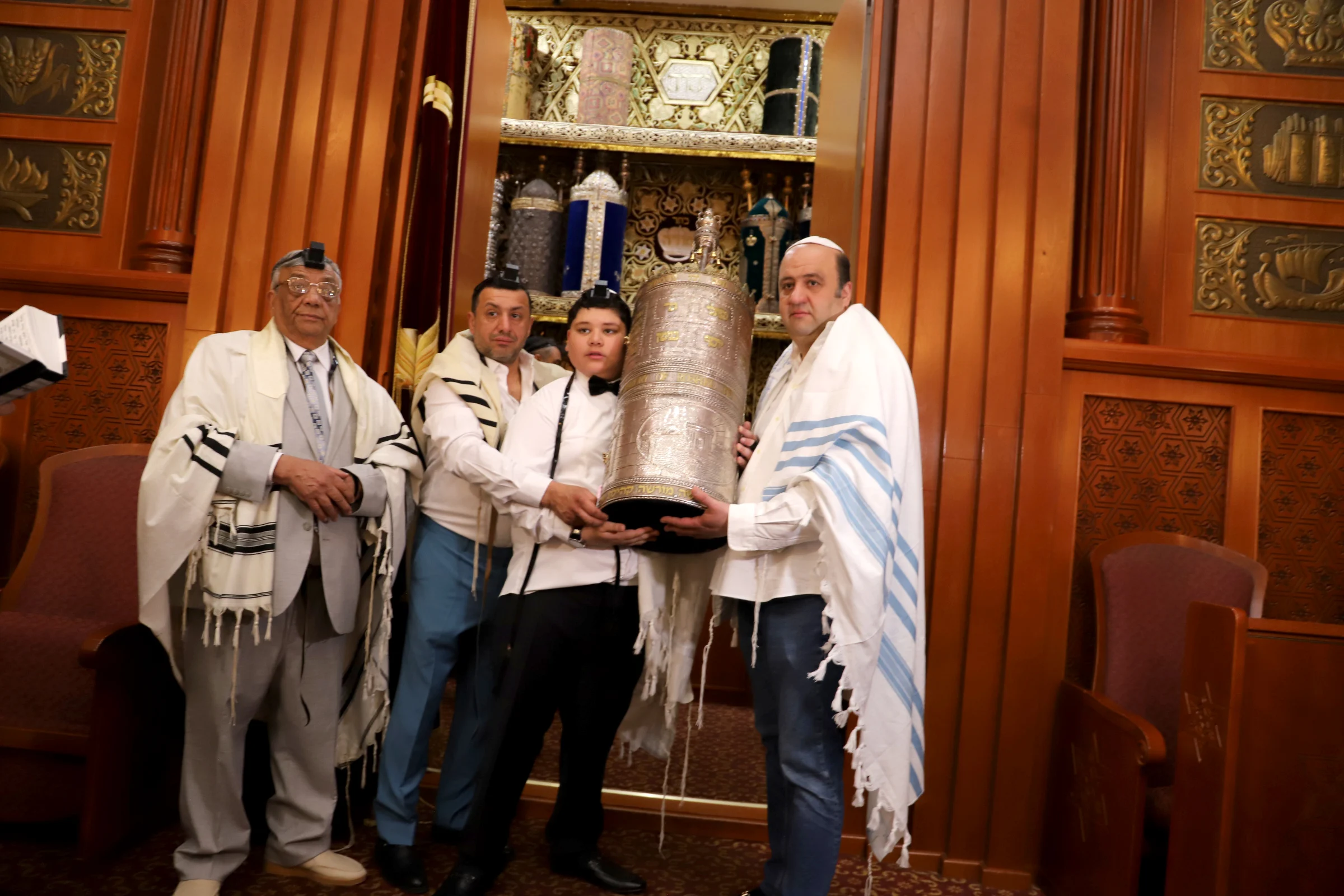 ДУХОВНАЯ ЖИЗНЬ ГЛАВНОЙ СИНАГОГИ КАНЕСОИ КАЛОН