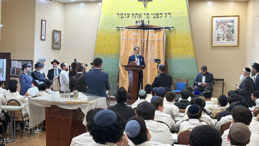 Landmark Lev Leviev Visit Caps Memorable Month at JIQ