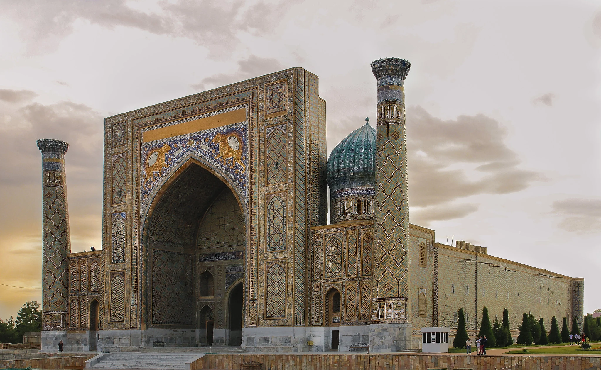 Samarkand’s Sher-Dor Madrasah Restoration Reaches First Milestone With U.S. Support