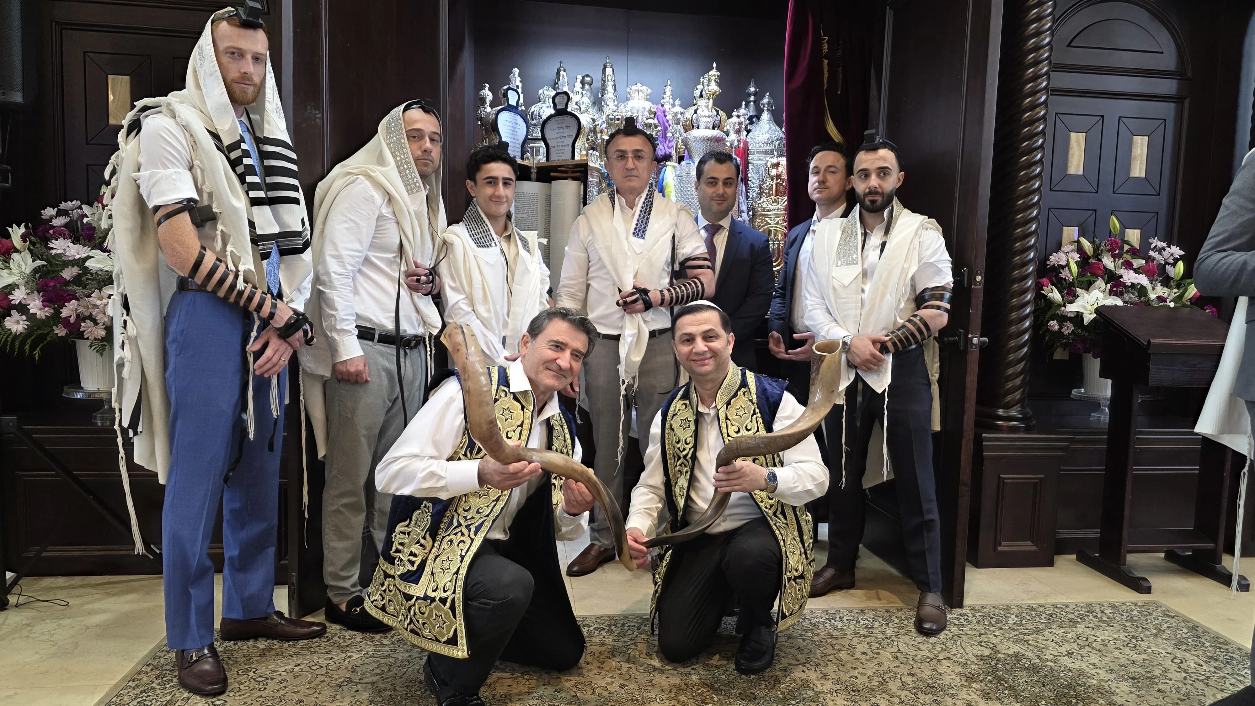 Mazal tov, moshe kalontar! Мазал тов, Моше Калонтар!