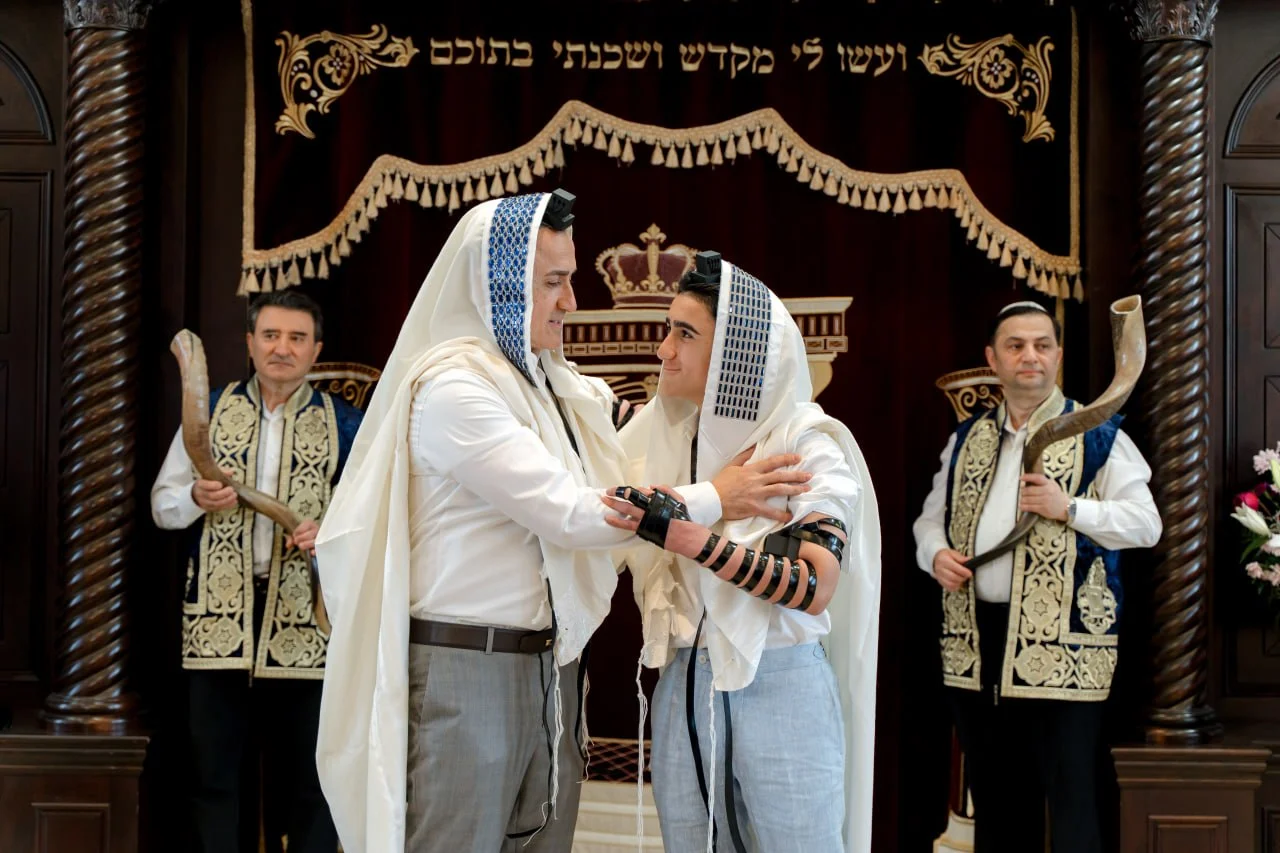 Mazal tov, moshe kalontar! Мазал тов, Моше Калонтар!