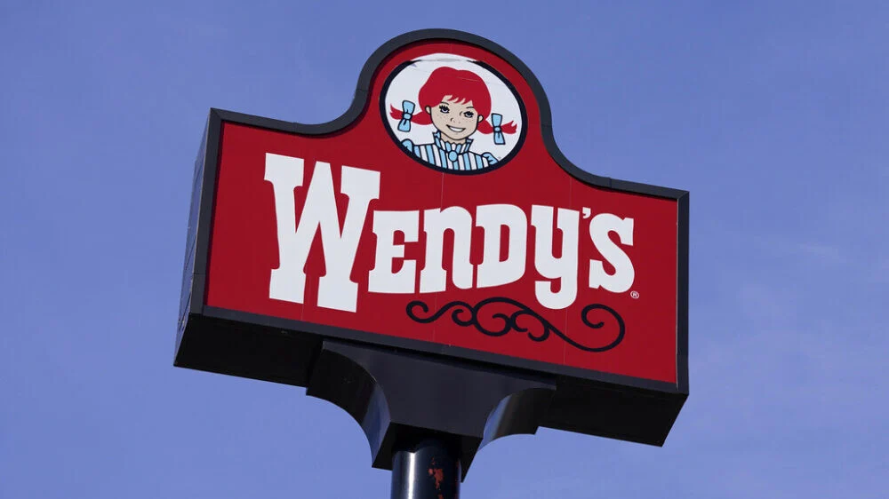 Около 300 ресторанов Wendy’s могут закрыться в США — в чем причина?