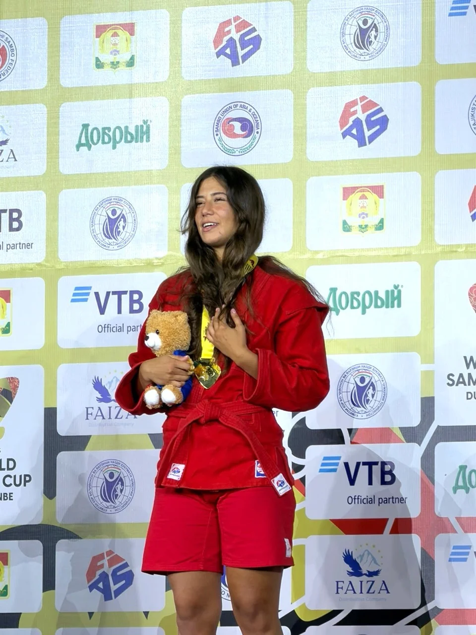 Золото Шакед, серебро Рони