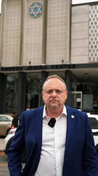 Fighting Antisemitism, Novakhov Urges: “Vote Red!”
