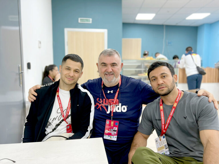 Аркадий Аронов: Мы все – братья!