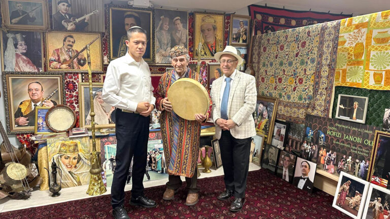 ХАЗАК БАРУХ, УРИАХ ШАМУЭЛЬ!