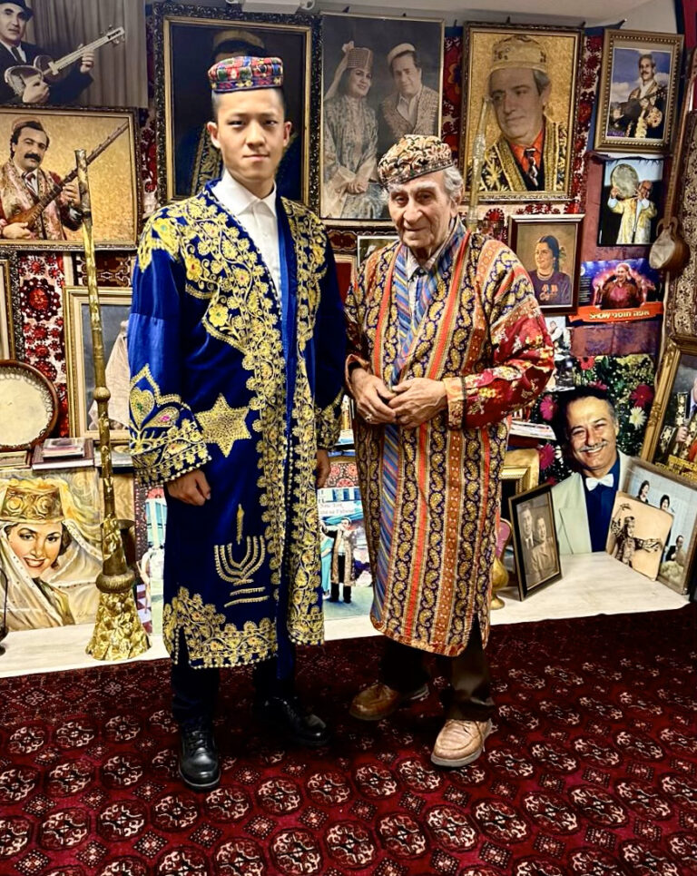 From Guangzhou to Queens: The Unbelievable Tale of a Chinese Jew