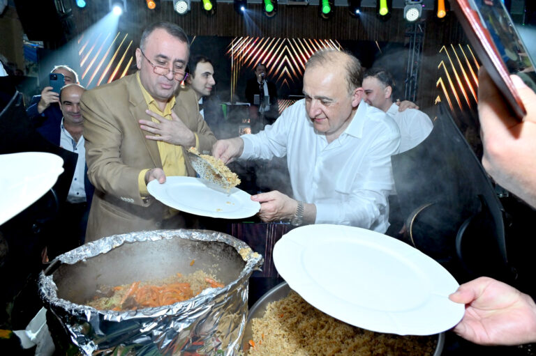 Хуш омадед, мехмони азиз!