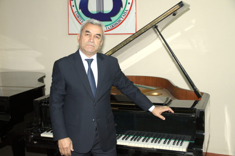 Амирбек Мусоев: музыка таджикских композиторов завоевывает мир