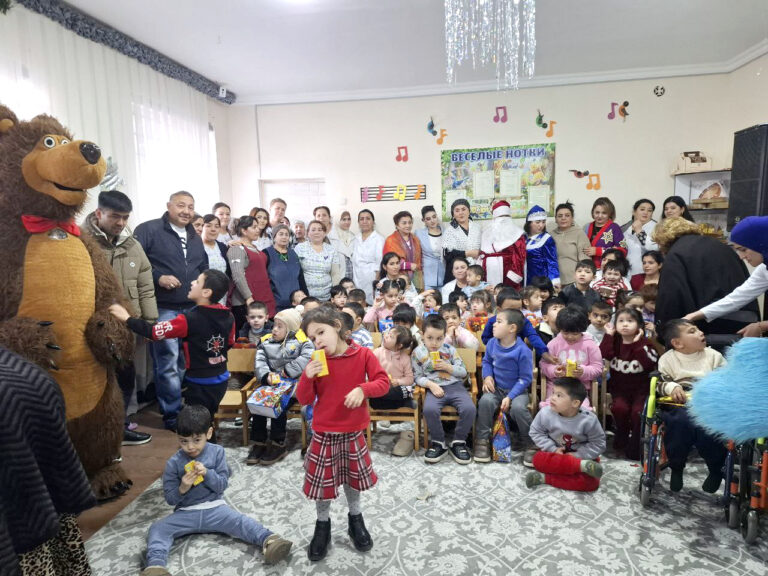 На радость детям