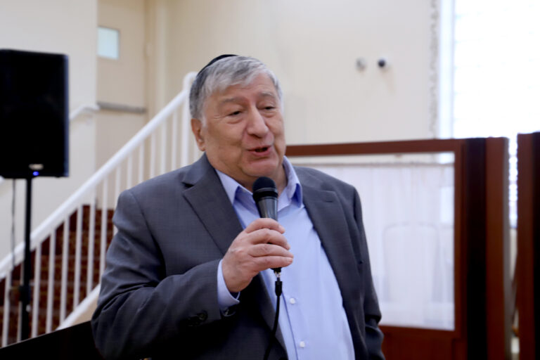 Исаак Мошеев: Жизнь прекрасна и Удивительна