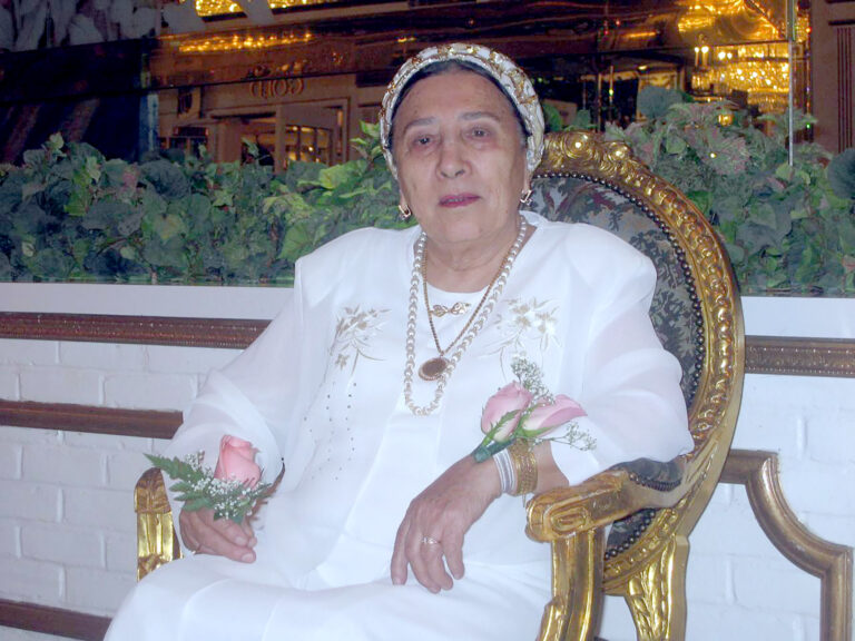 Хирург Нина Ариевна Мирзакандова, которую любят и помнят