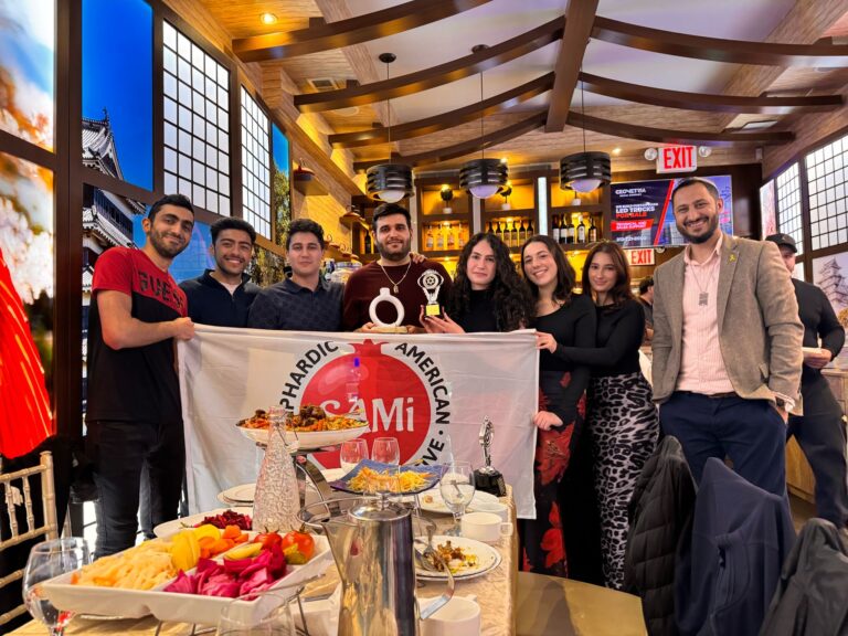 Bukharian Jewish Student Leaders Honored at SAMi Awards Ceremony