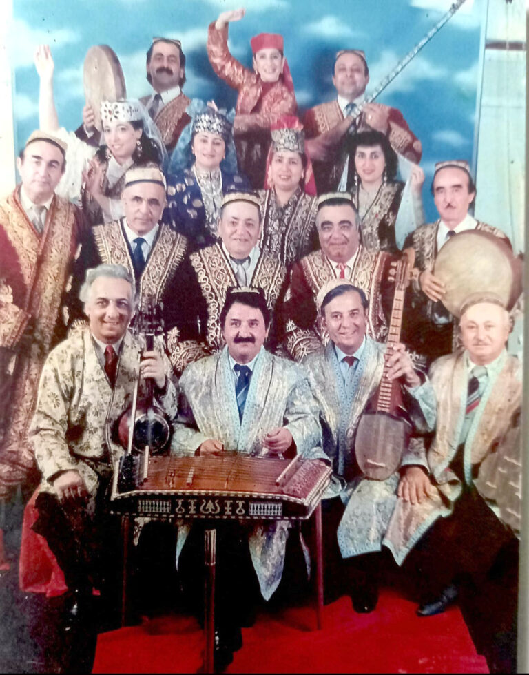 «Ушшоқ» и их место в восточном макомате