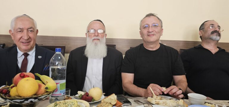 День памяти и почестей