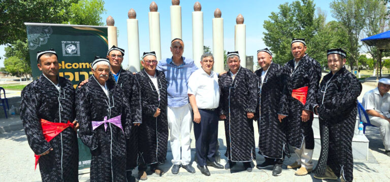 Верные памяти предков и героев второй мировой войны