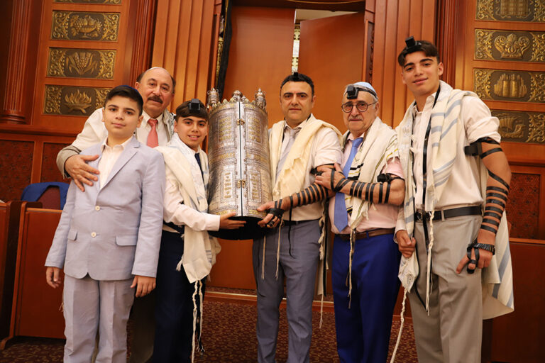 Мазал тов, Барух Юабов!