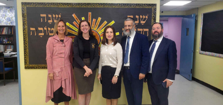 Assemblywoman Nily Rozic Visits JIQ
