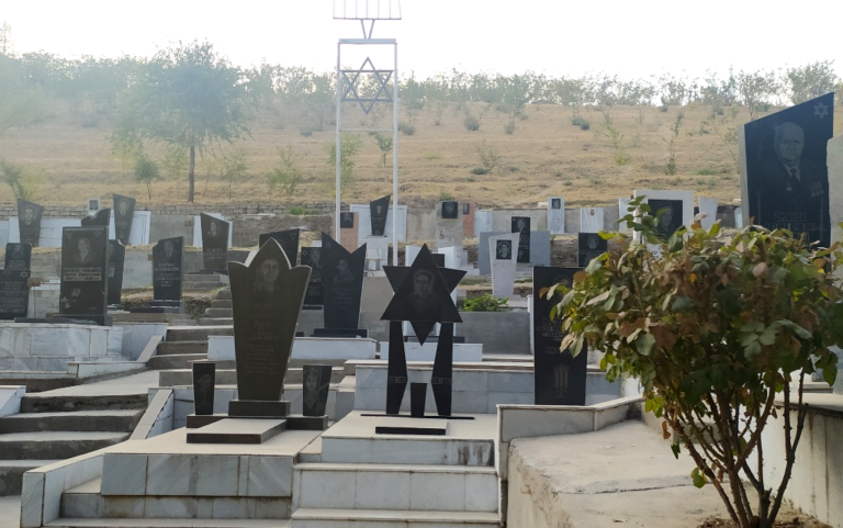 Там покоятся наши родные