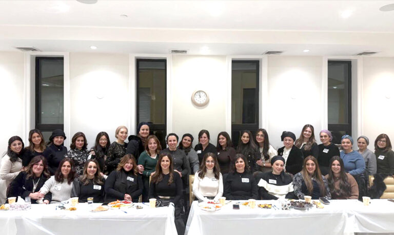 Как помочь устроить личную жизнь одиноким людям?