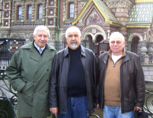 “БЫВАЕТ ВСЕ НА СВЕТЕ ХОРОШО!..” РАЗМЫШЛЕНИЯ СТАРОГО ОПТИМИСТА