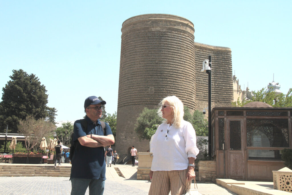 Руфат Асадов: “Говорю со своими зрителями на языке искренности…”