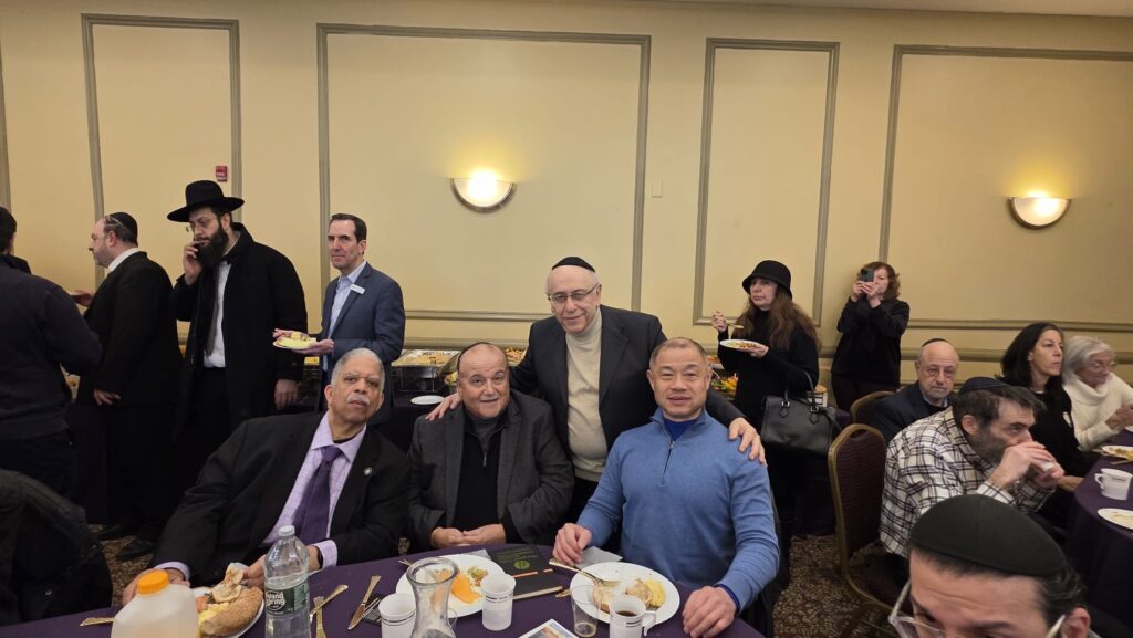 Вместе с общиной сейчас и навсегда