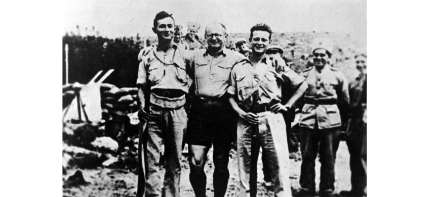 Старик на танке