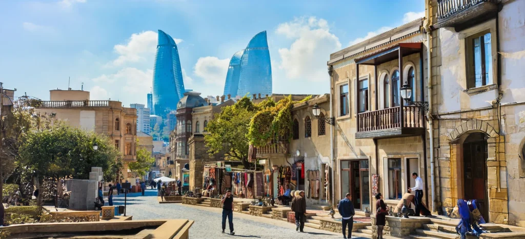 ДОБРЫЙ СВЕТ РОДНОГО БАКУ