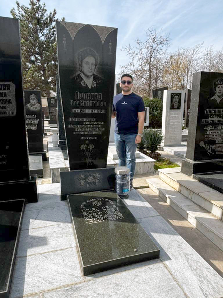 "This Is Where We Come From": David Aronov on His First Trip to Uzbekistan