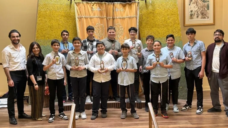 Science Fair, Chess Champs and a Shabbaton Full of Ruach