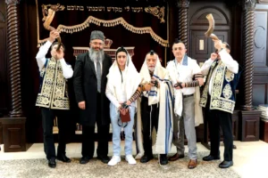 Mazal tov, moshe kalontar! Мазал тов, Моше Калонтар!
