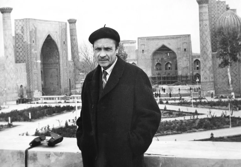 Самарканд 1941-1943: путь русского искусства в Узбекистан
