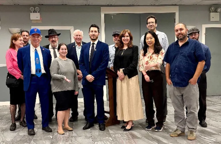 Blakeman’s Team Comes TO KEW GARDENS HILLS