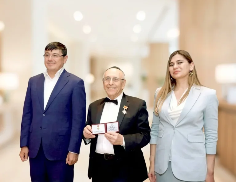 Azerbaijan Honors Rafael Nektalov With Diaspora Service Medal